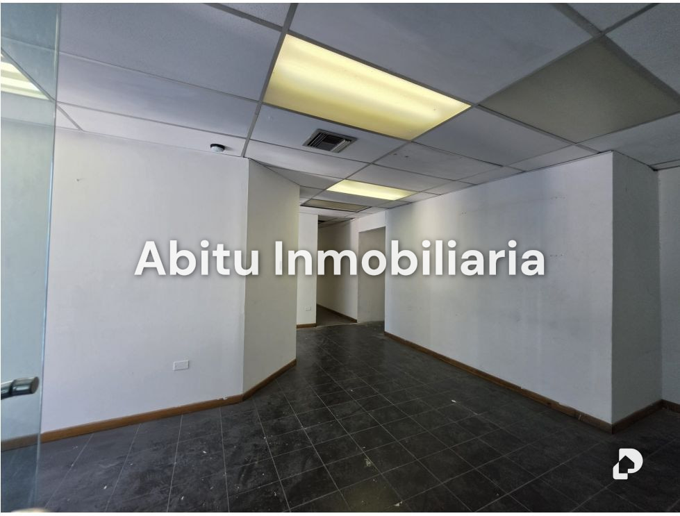Oficina en Los Palos Grandes, Caracas – 5