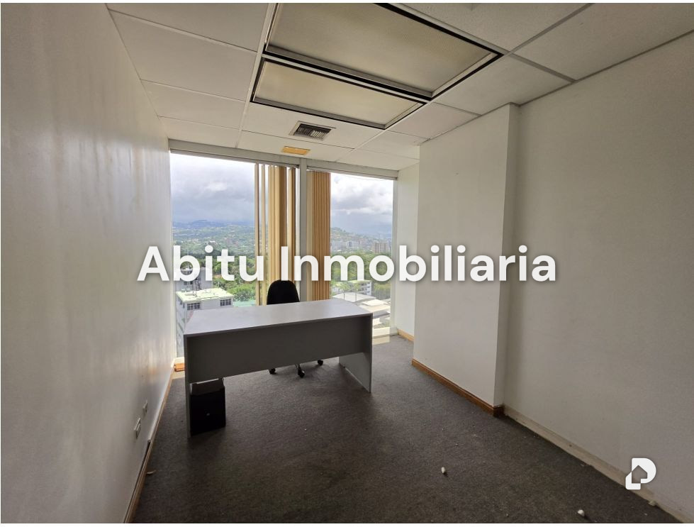 Oficina en Los Palos Grandes, Caracas – 12