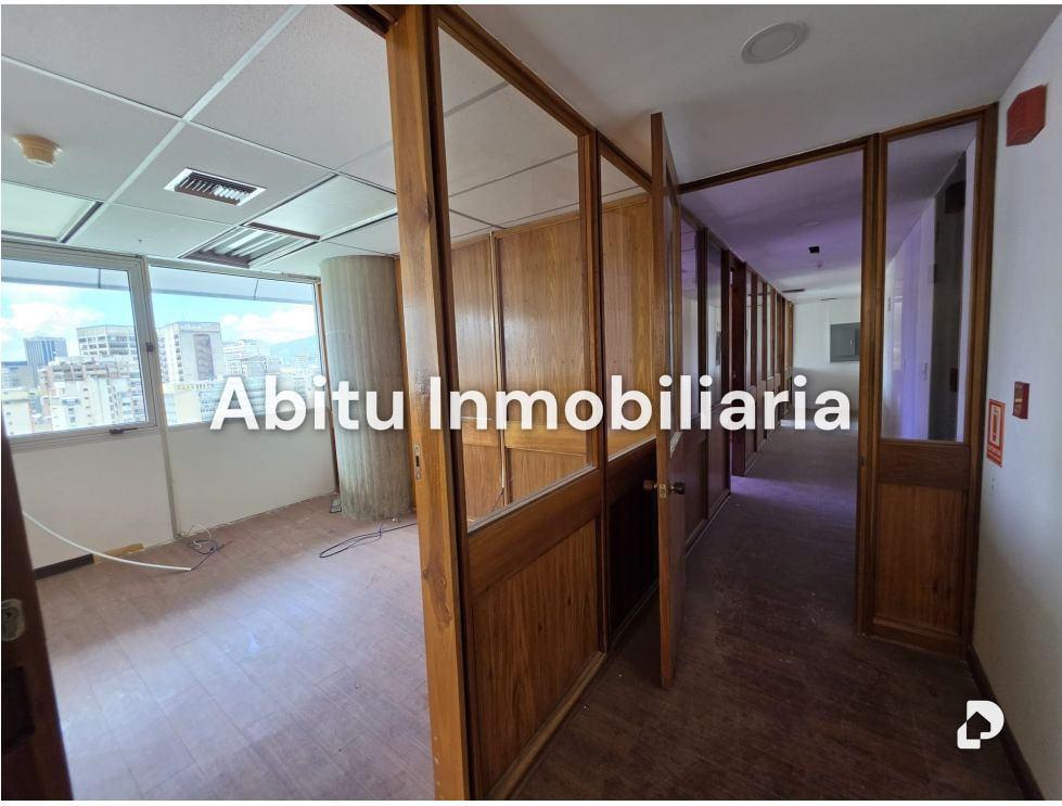 Oficina en Los Palos Grandes, Caracas – 4