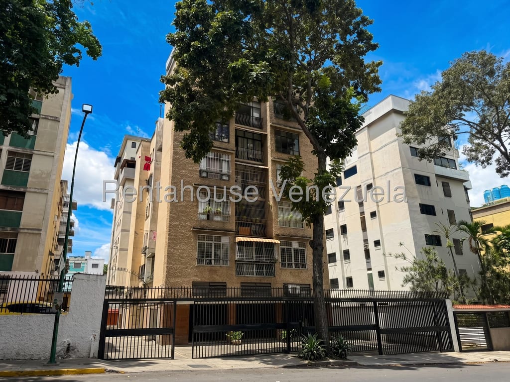 Apartment in Los Chaguaramos, Caracas - 1