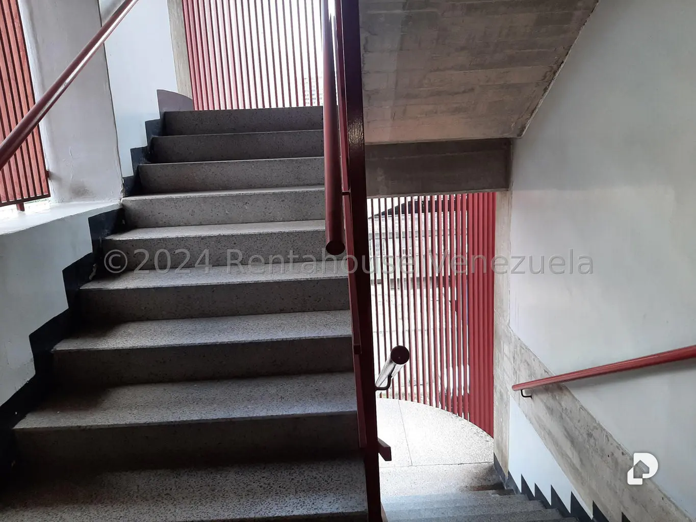 Edificio en Palo Verde, Caracas – 9