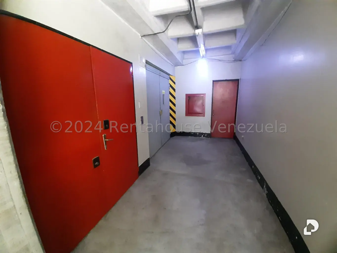 Edificio en Palo Verde, Caracas – 16