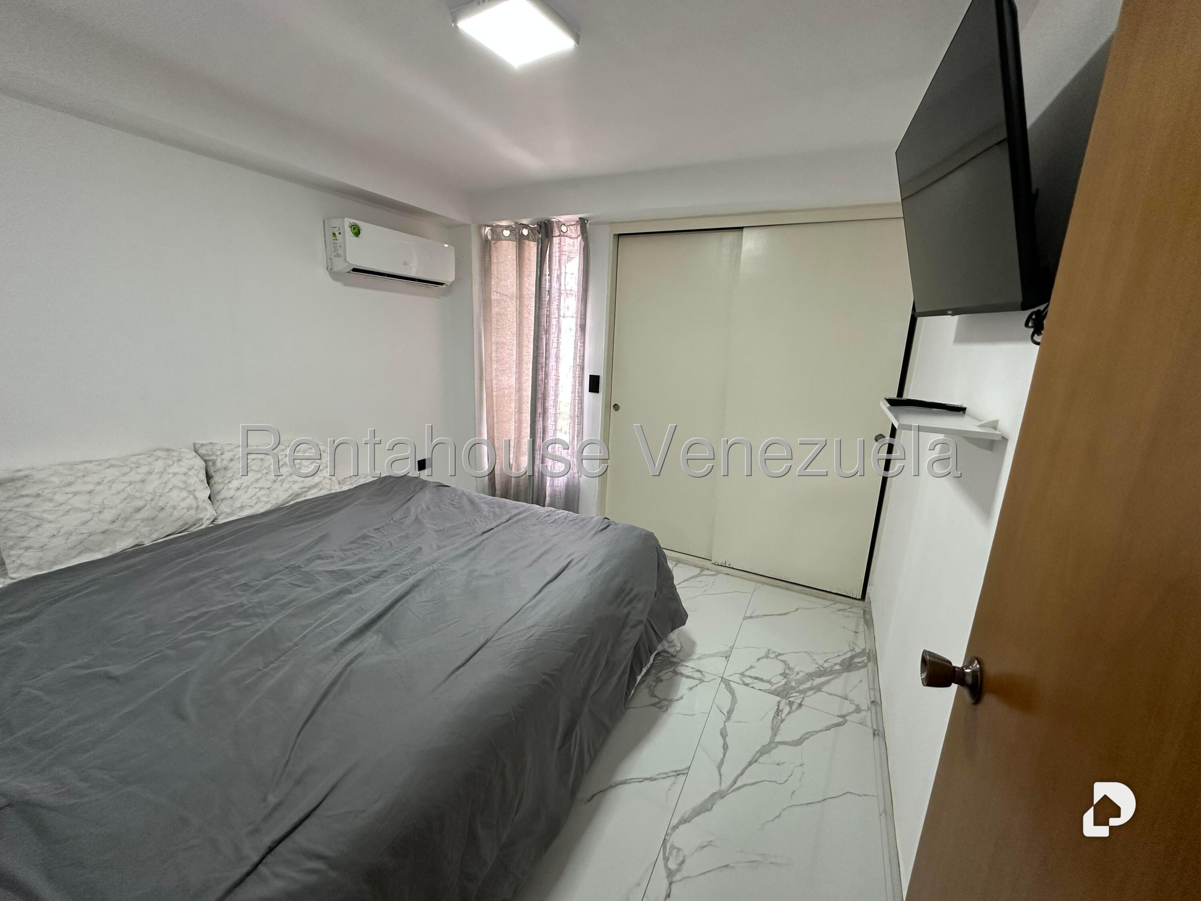 Apartamento en La Urbina, Caracas – 14