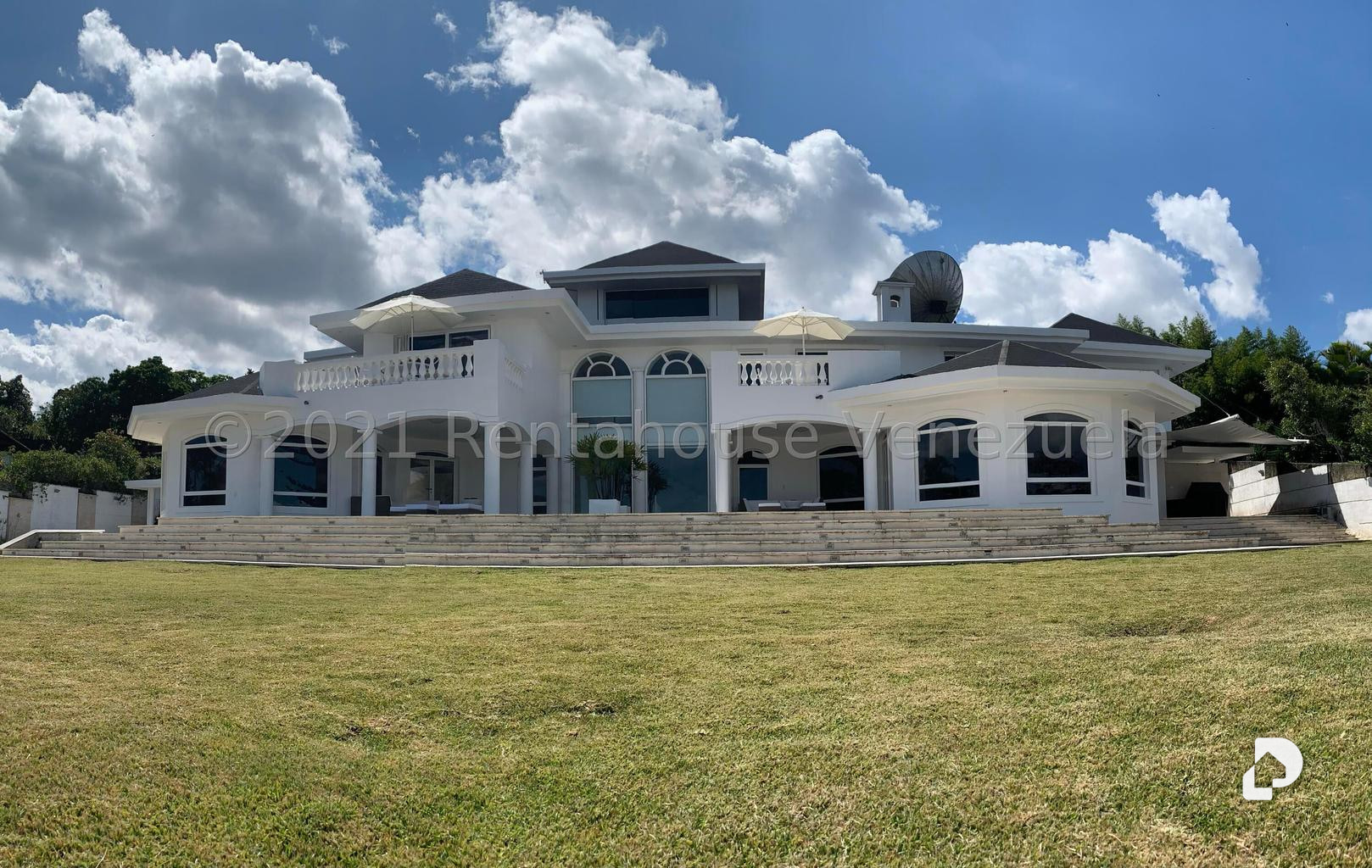 Casa en La Lagunita Country Club, Caracas – 1