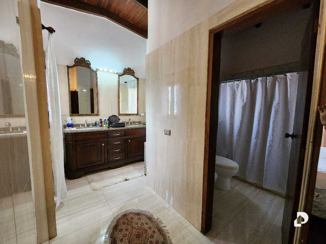 Casa en Santa Paula, Caracas – 31