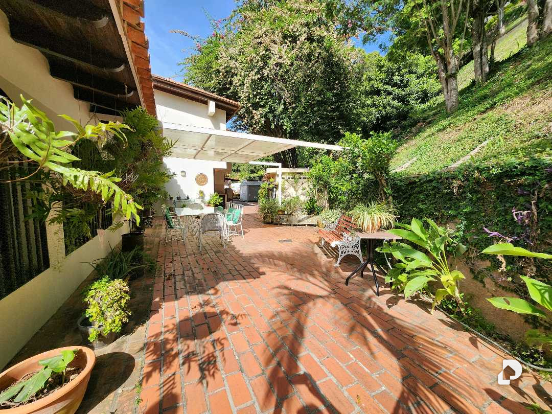 Casa en Santa Paula, Caracas – 23
