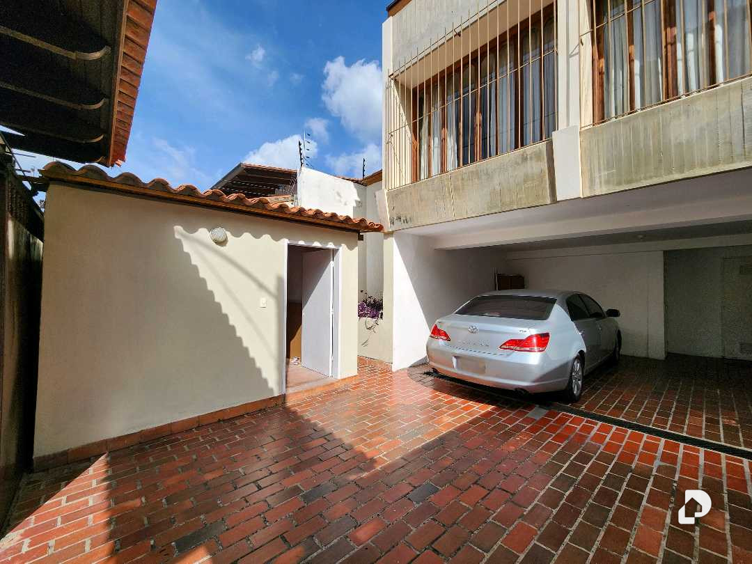 Casa en Santa Paula, Caracas – 40