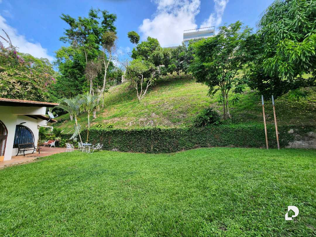 Casa en Santa Paula, Caracas – 12