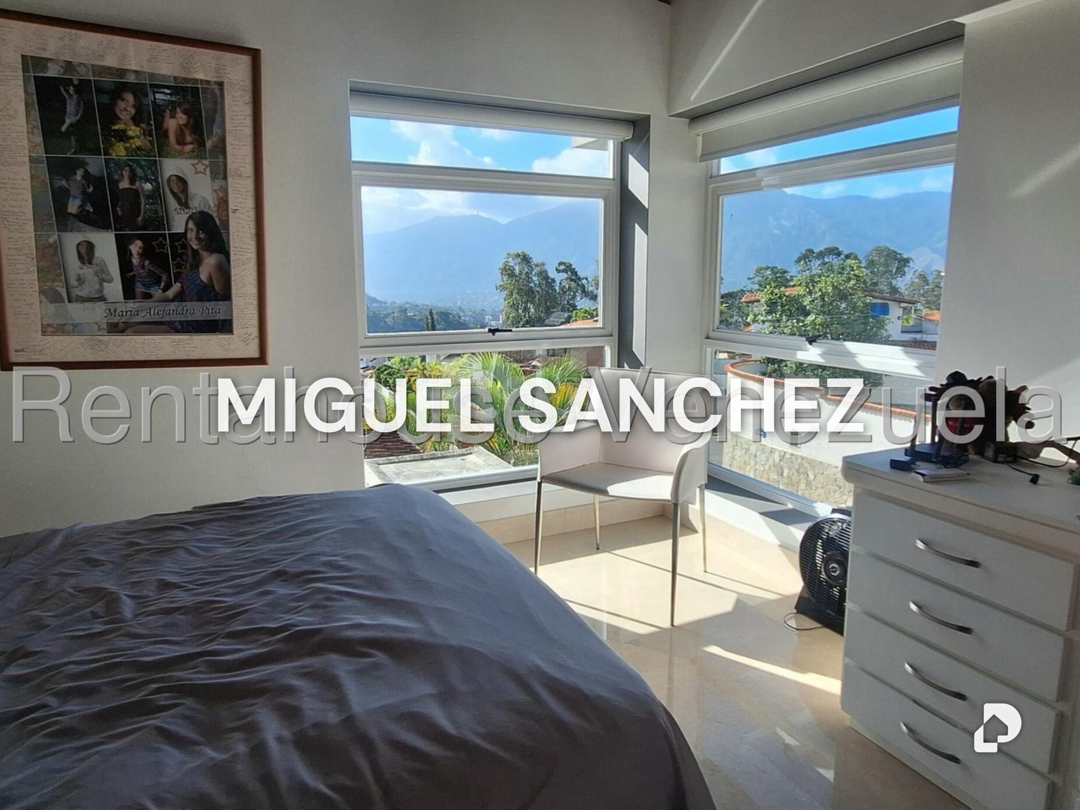 House in El Pauji, Caracas – 21