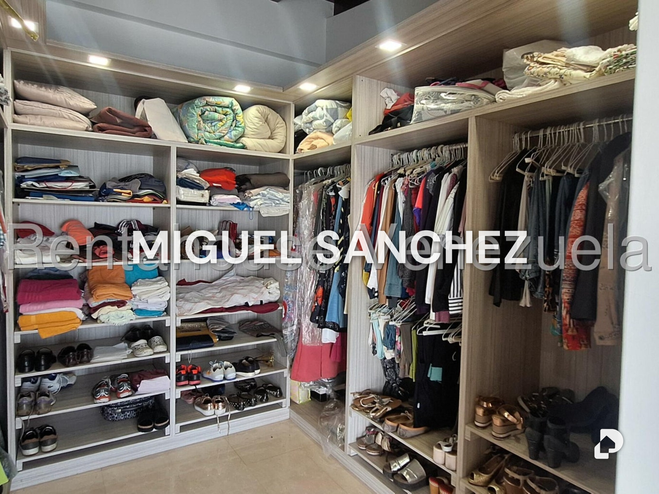 House in El Pauji, Caracas – 22