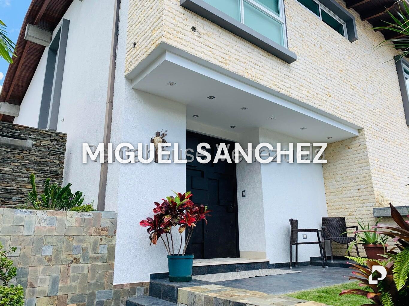 House in El Pauji, Caracas – 1