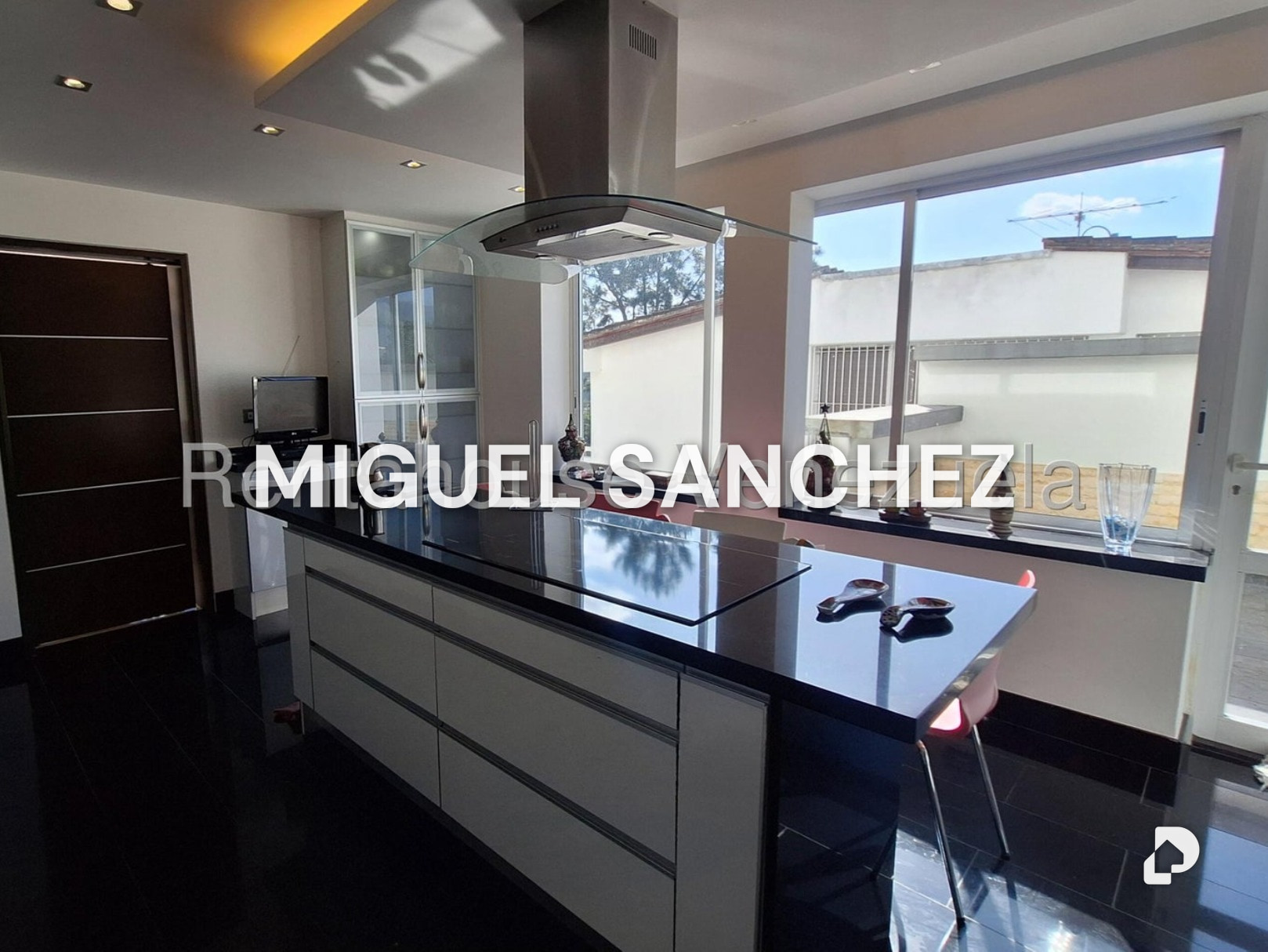 House in El Pauji, Caracas – 15