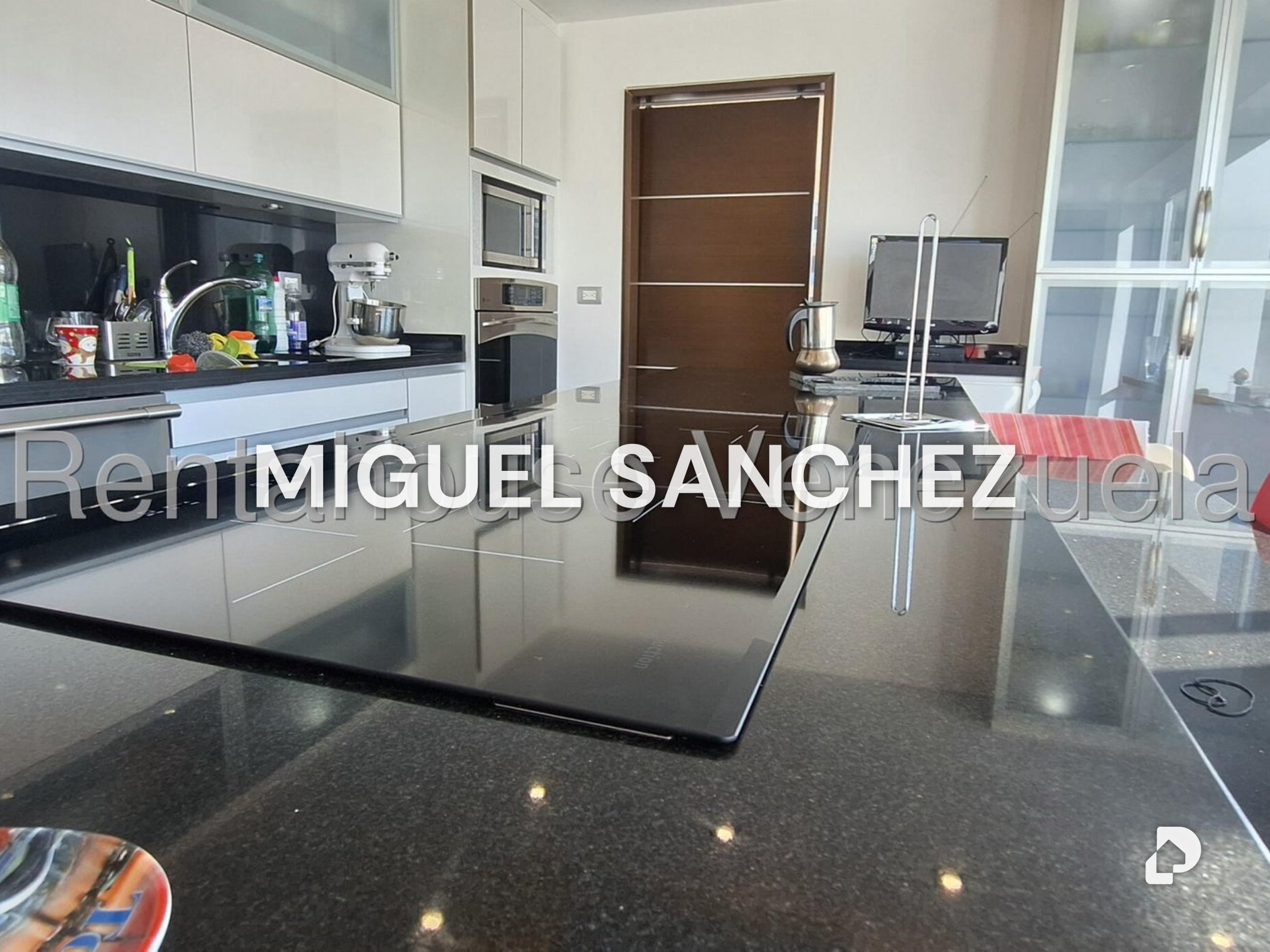 House in El Pauji, Caracas – 12