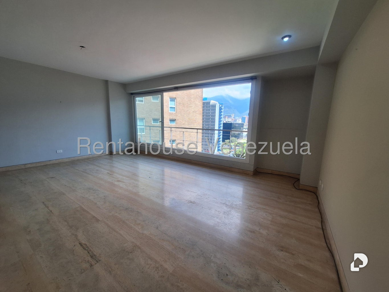 Apartamento en Lomas de Las Mercedes, Caracas – 13