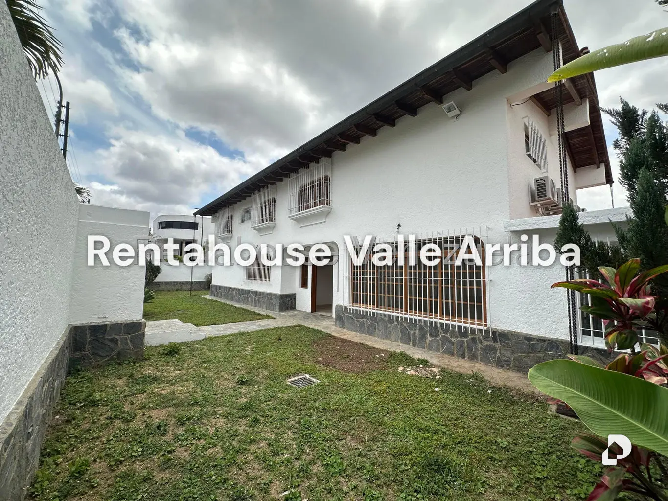 Casa en Lomas de La Lagunita, Caracas – 3