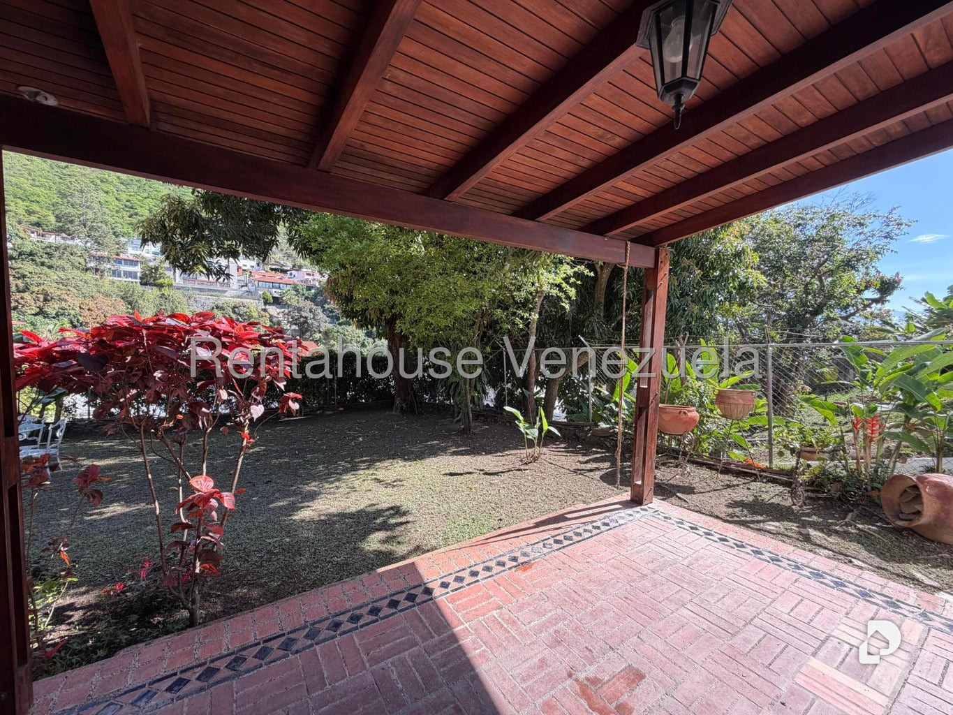 Casa en Prados Del Este, Caracas – 25