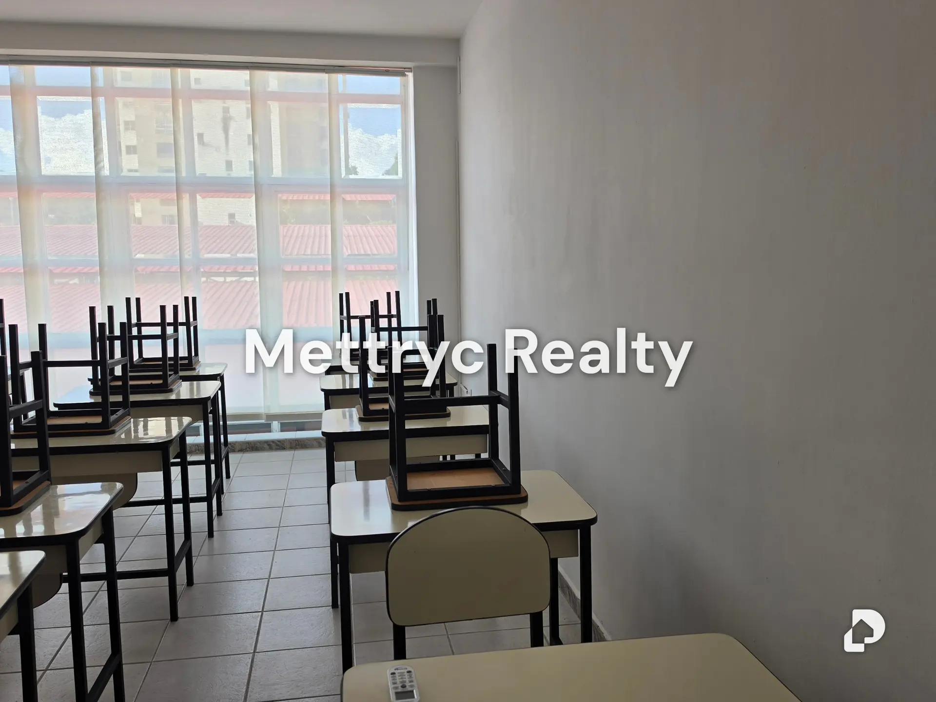 Oficina en Parroquia Urbana San José, Valencia – 2