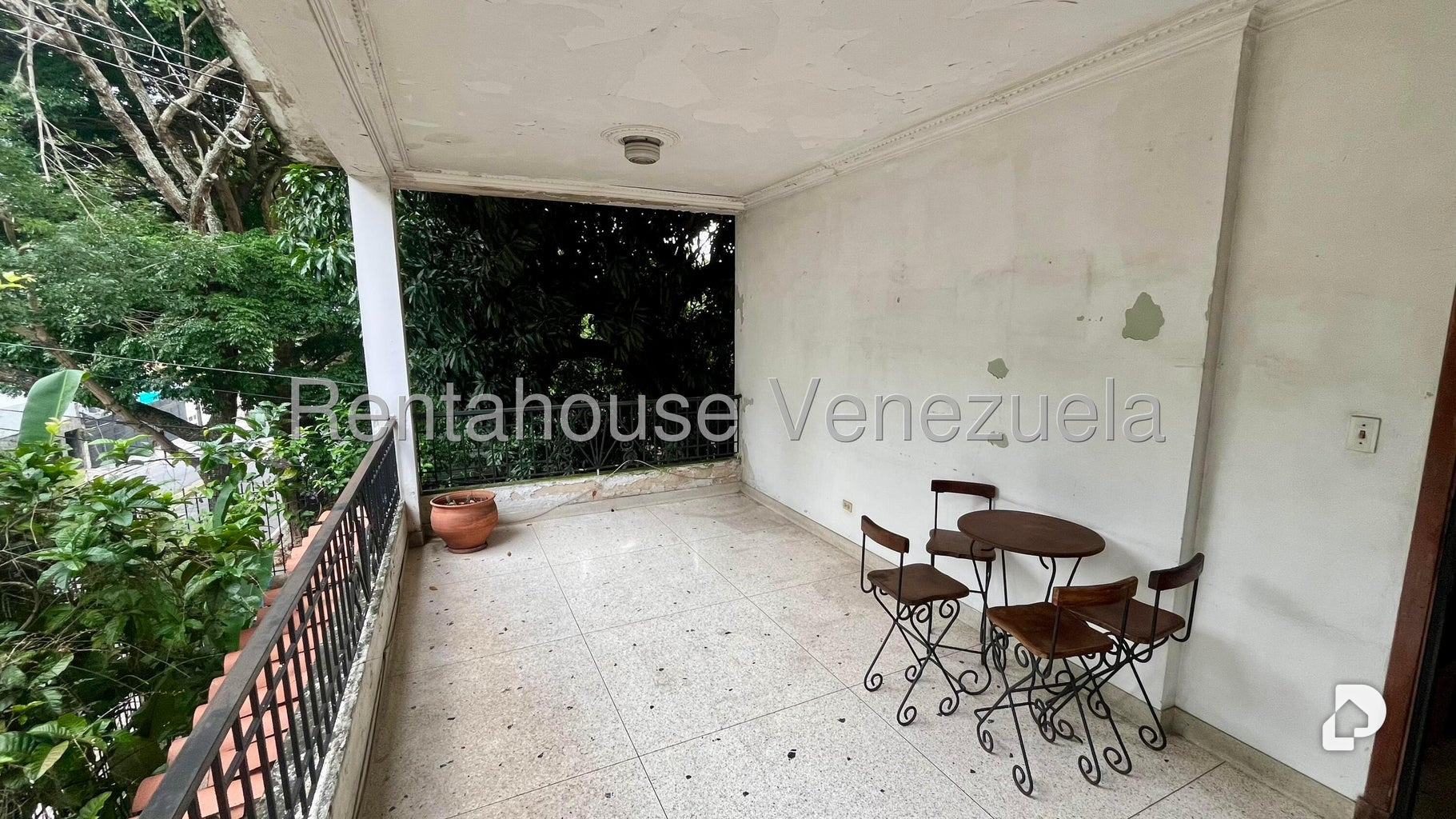 Casa en Alta Florida, Caracas – 21