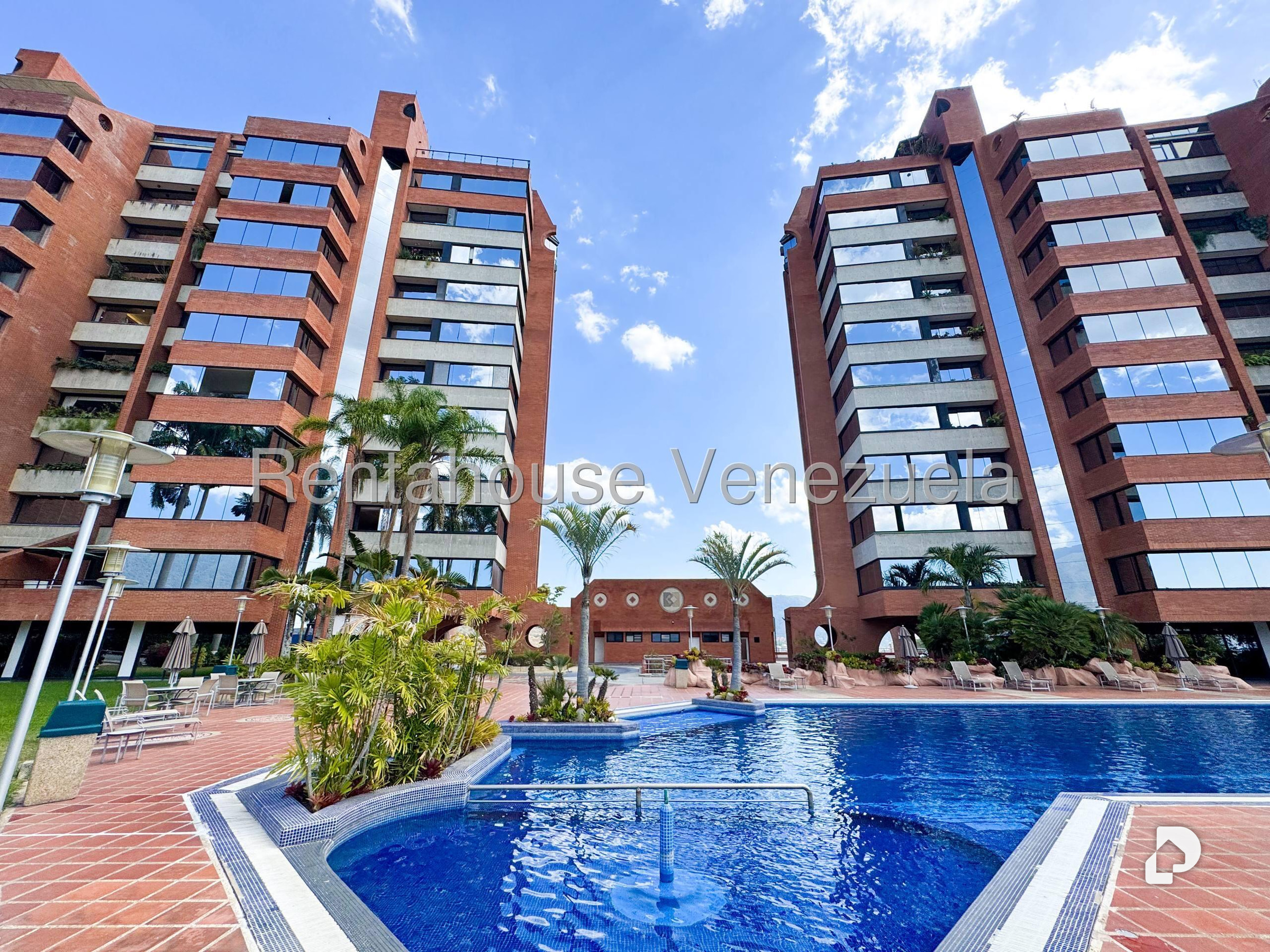 Apartamento en Lomas de San Román, Caracas – 1