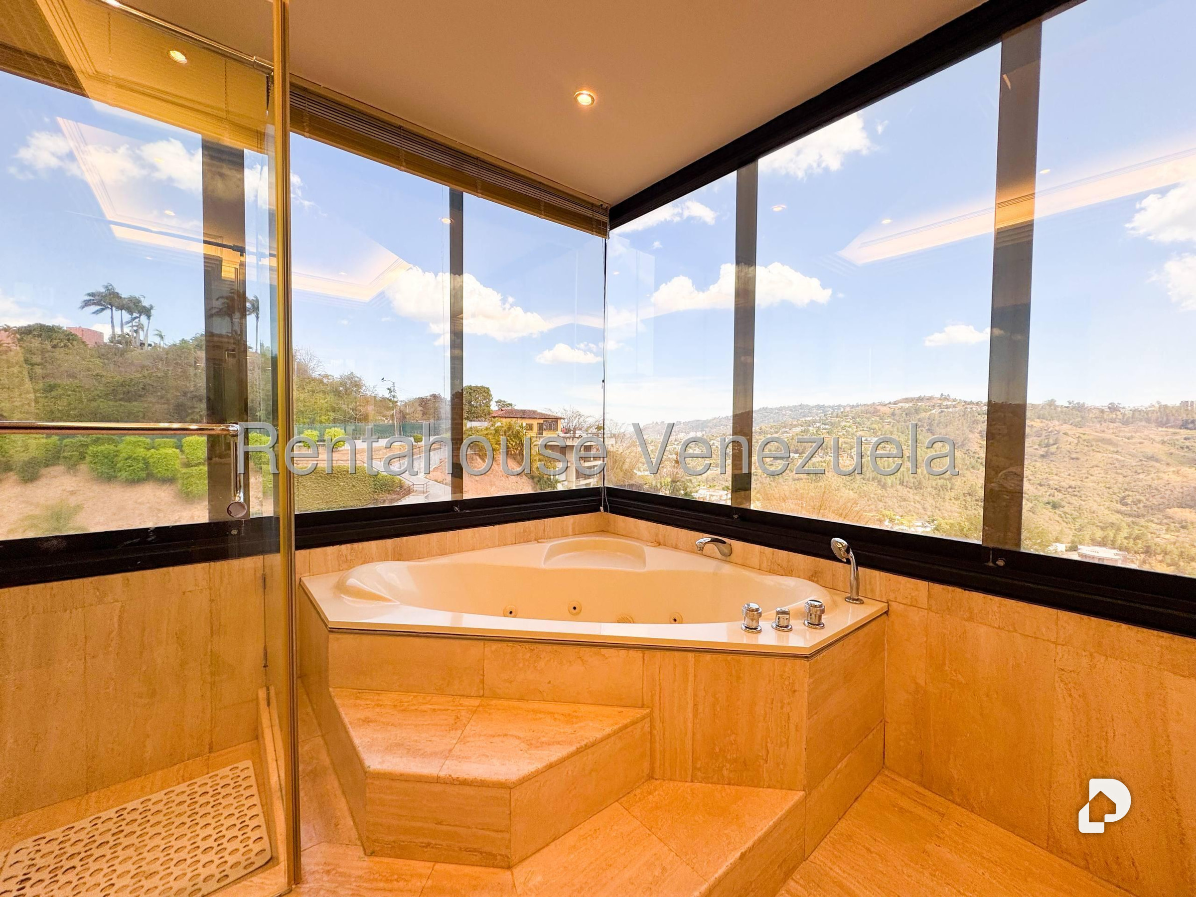 Apartamento en Lomas de San Román, Caracas – 22