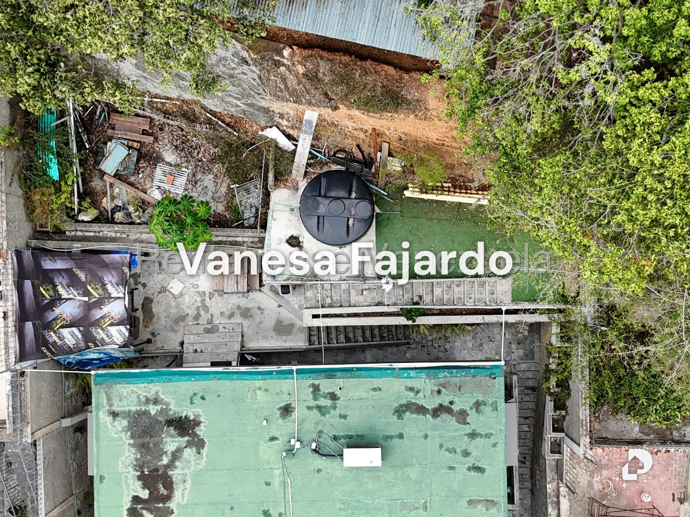 Galpón en Los Chaguaramos, Caracas – 27