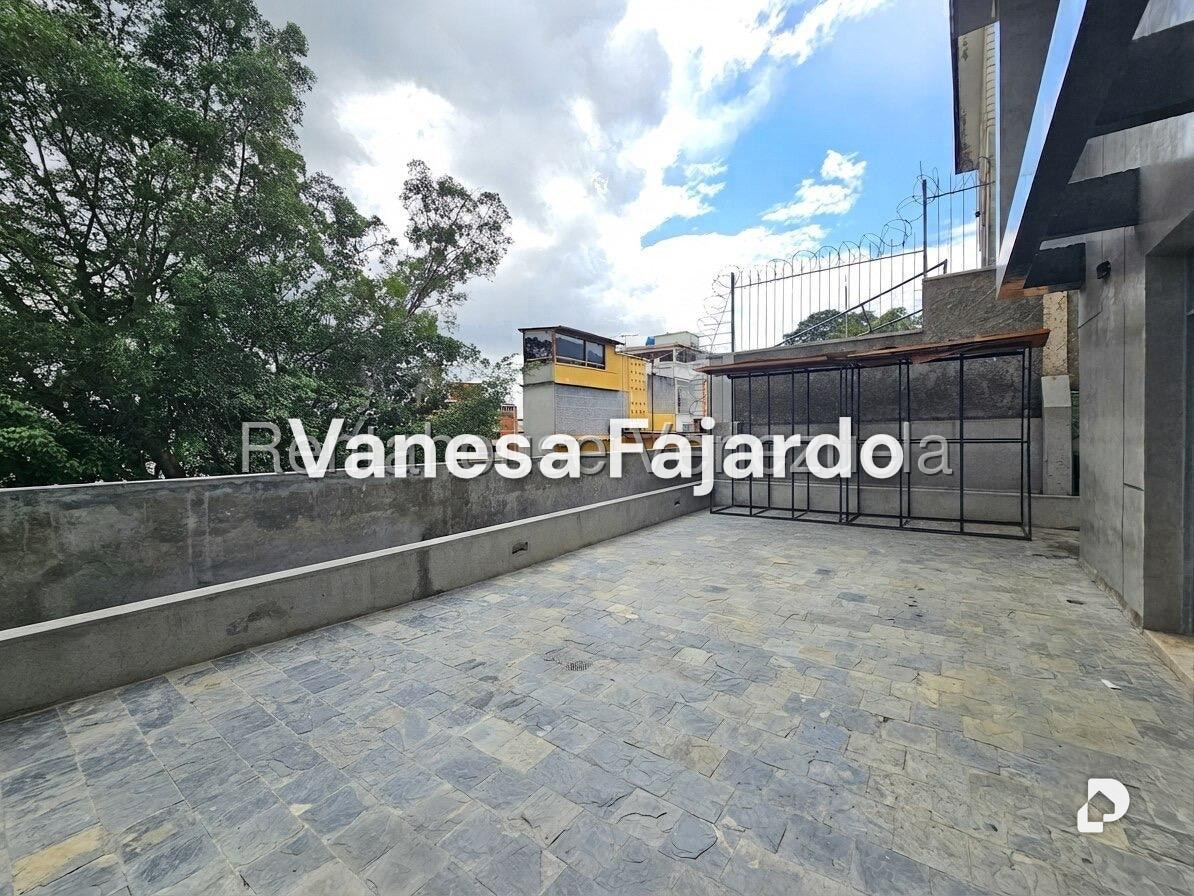Galpón en Los Chaguaramos, Caracas – 10