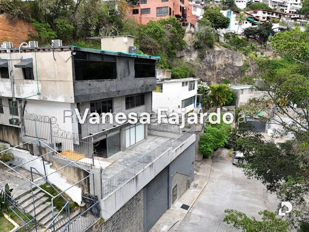 Galpón en Los Chaguaramos, Caracas – 4