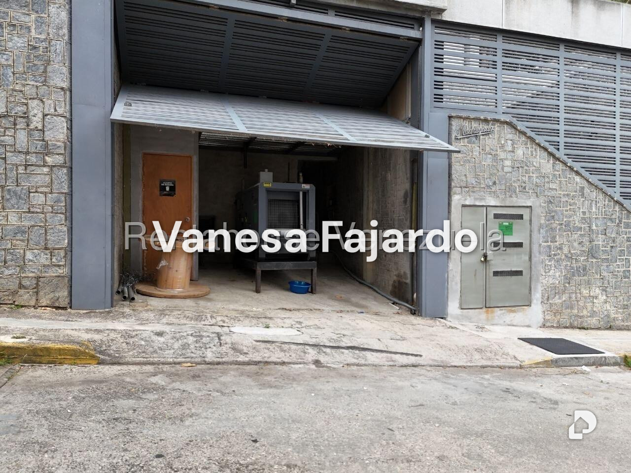 Galpón en Los Chaguaramos, Caracas – 28