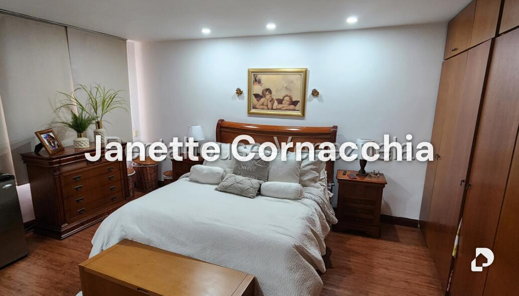 Apartment in Alta Florida, Caracas – 10