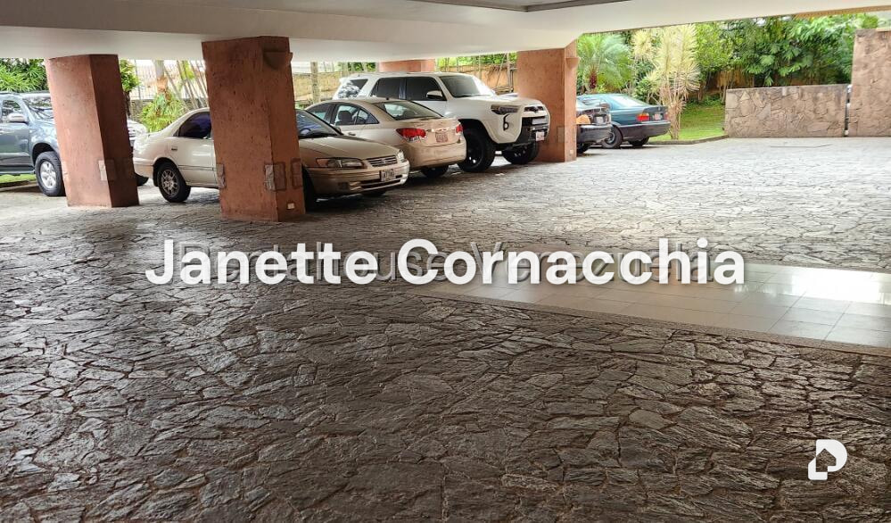 Apartment in Alta Florida, Caracas – 15