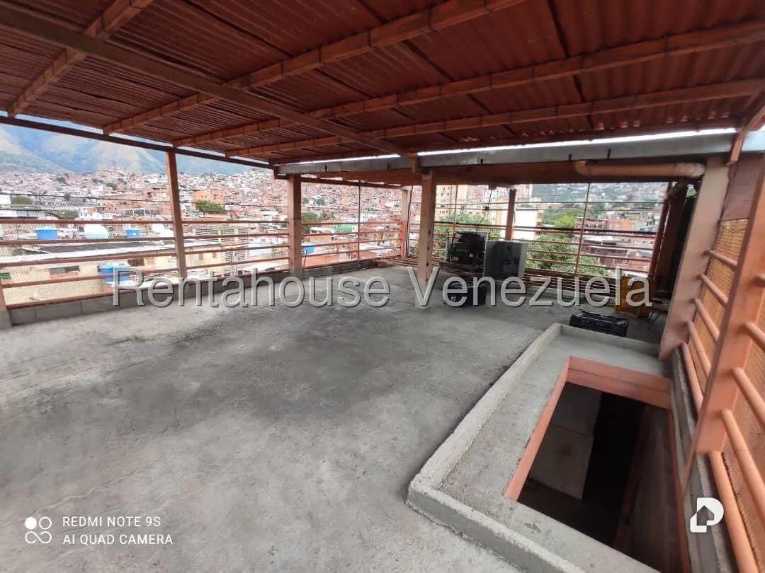 Edificio en Petare, Caracas