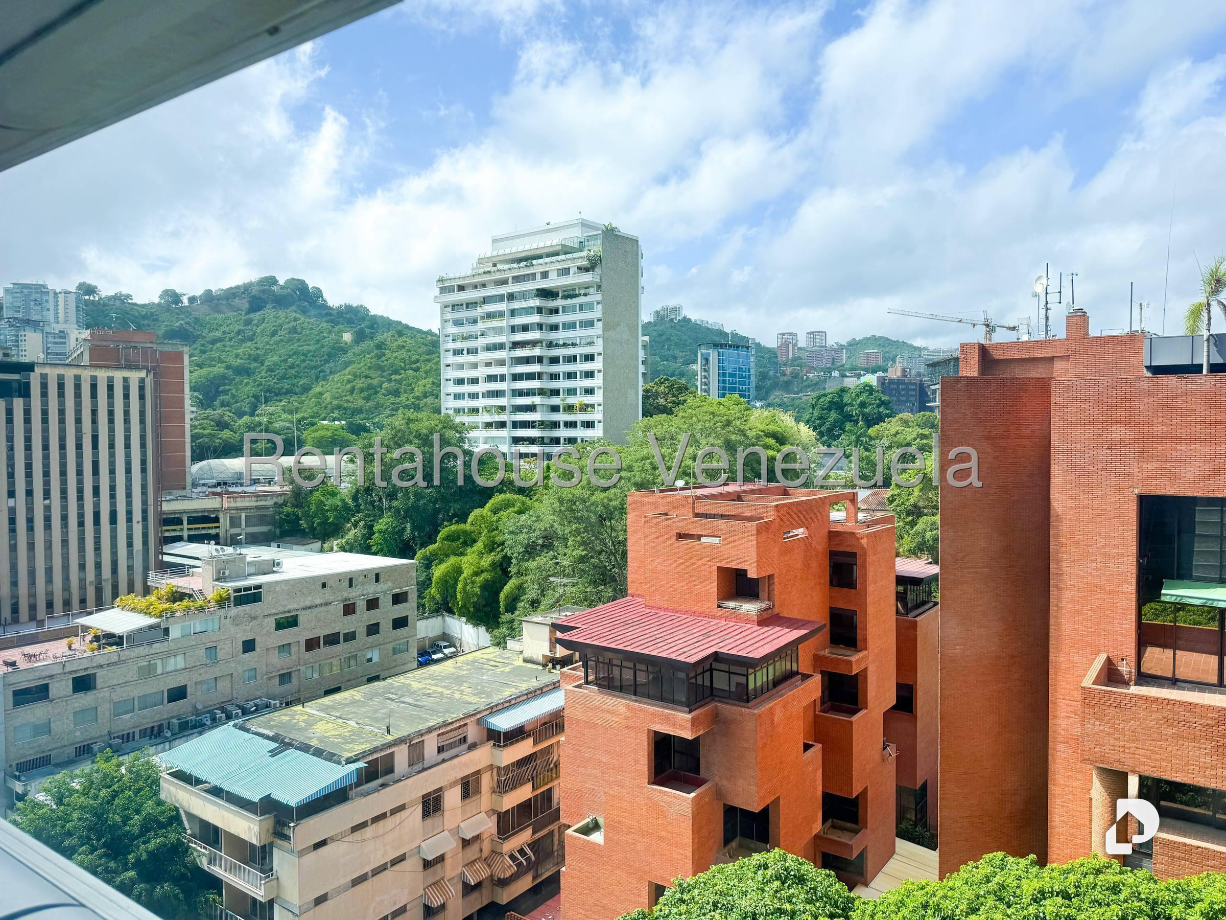 Oficina en Las Mercedes, Caracas