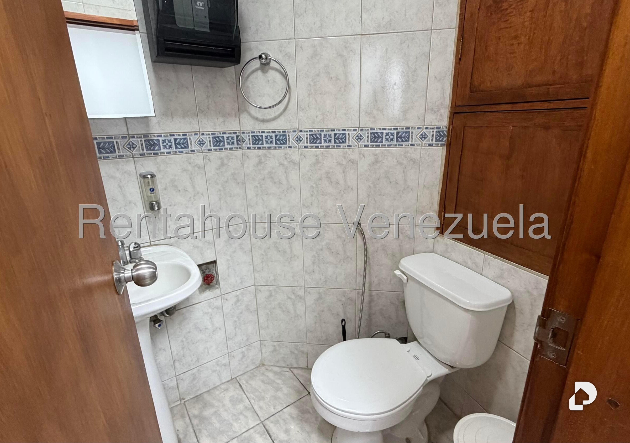 Oficina en Chacao, Caracas – 11