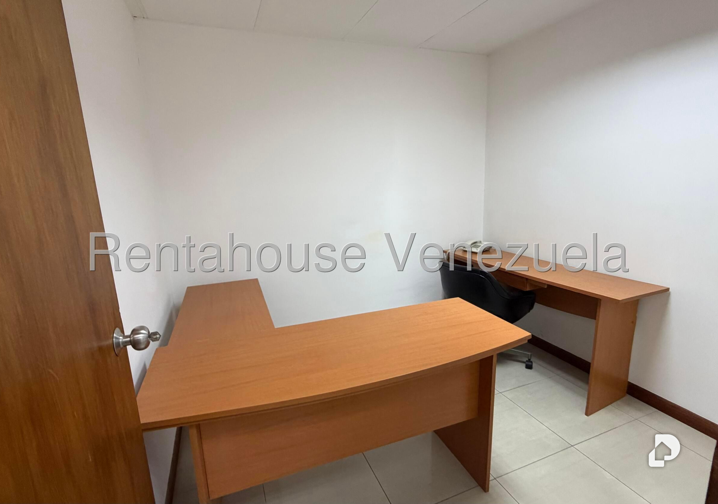 Oficina en Chacao, Caracas – 28