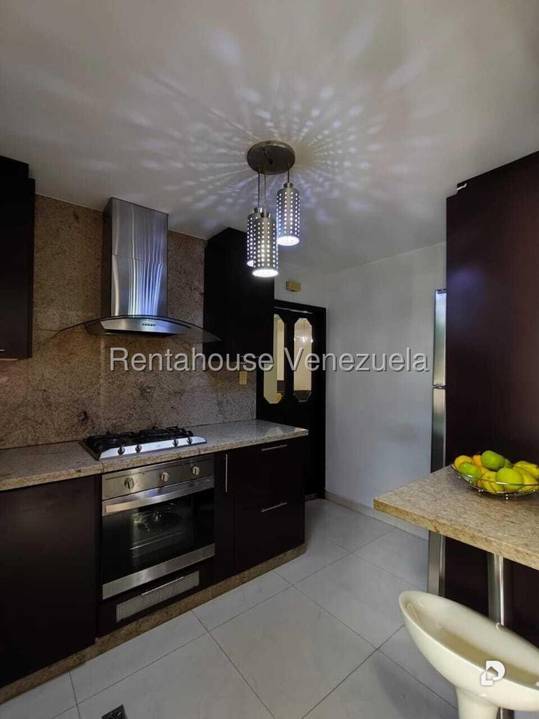 Apartamento en Los Dos Caminos, Caracas – 12