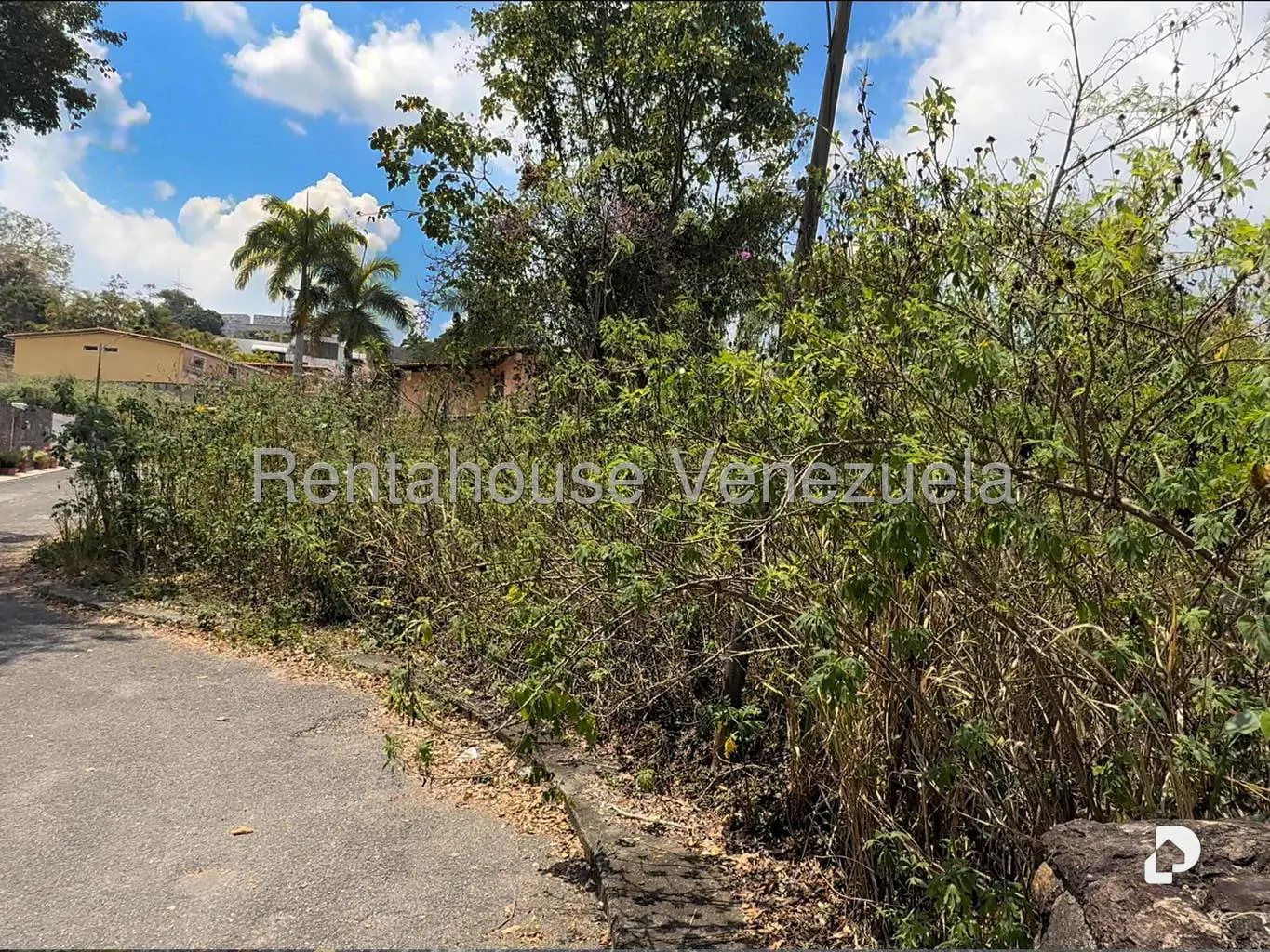 Terreno en La Lagunita Country Club, Caracas – 17