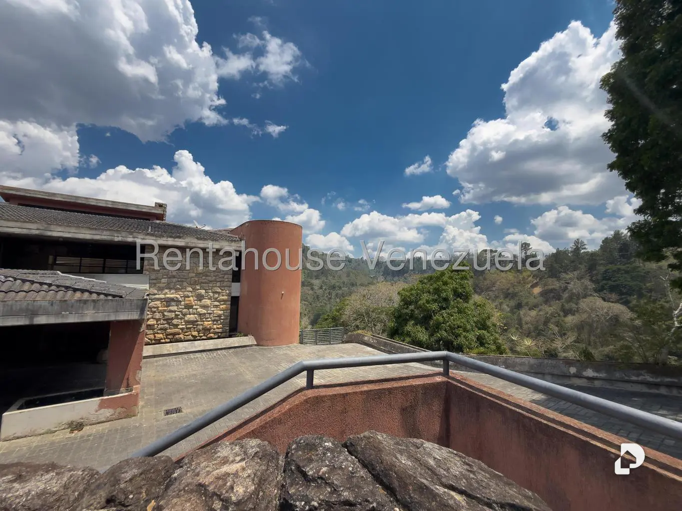 Terreno en La Lagunita Country Club, Caracas – 11