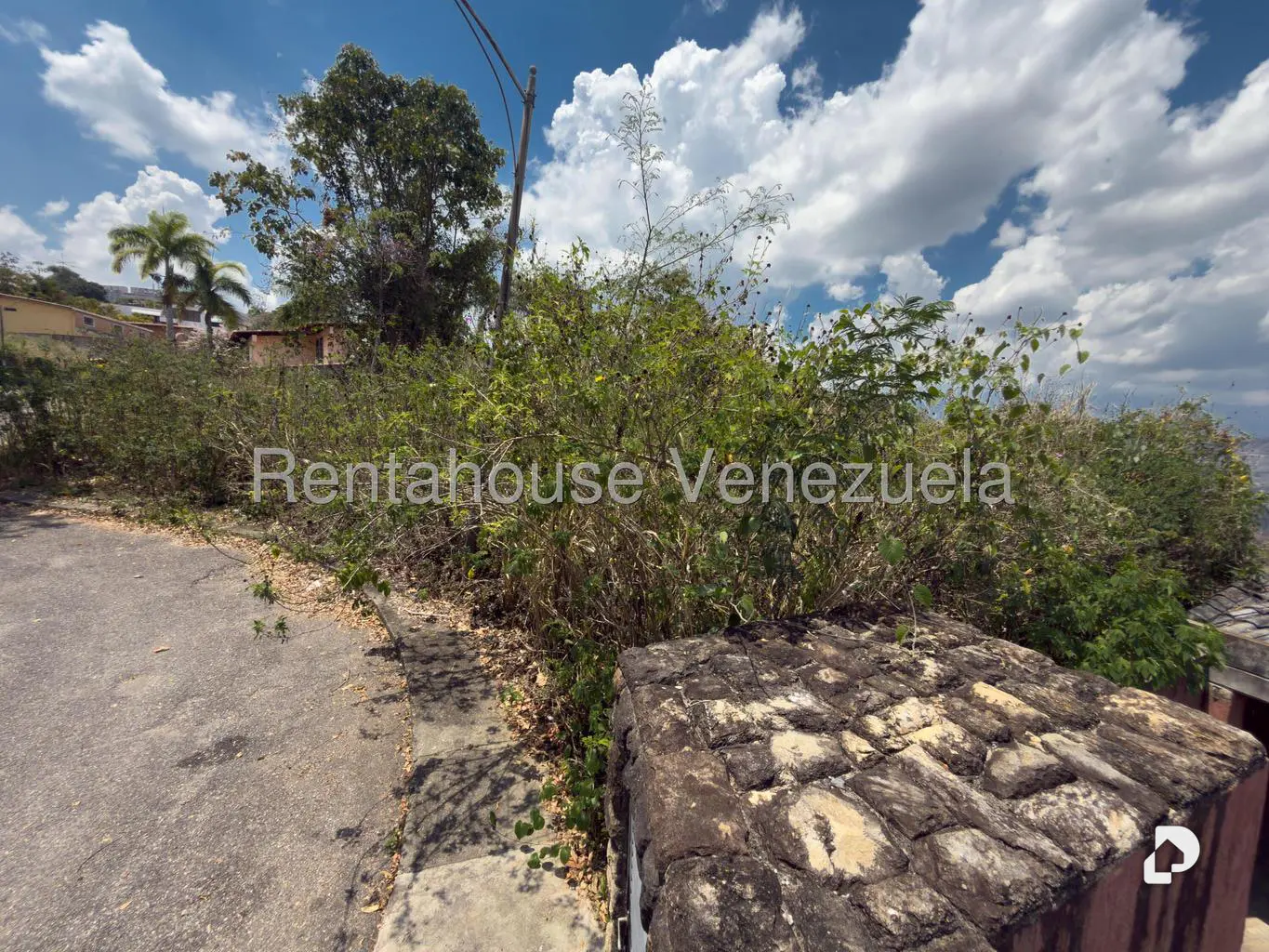 Terreno en La Lagunita Country Club, Caracas – 12