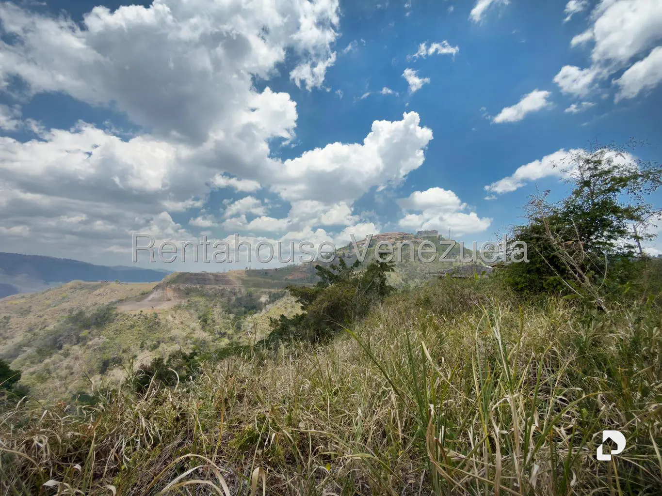 Terreno en La Lagunita Country Club, Caracas – 8