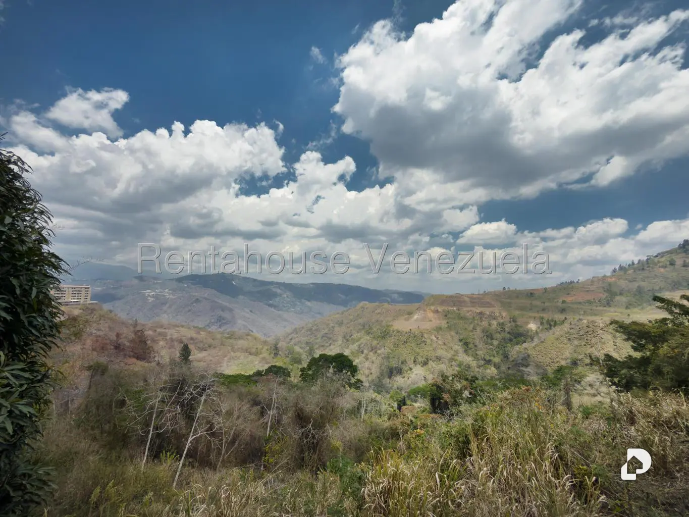Terreno en La Lagunita Country Club, Caracas – 9