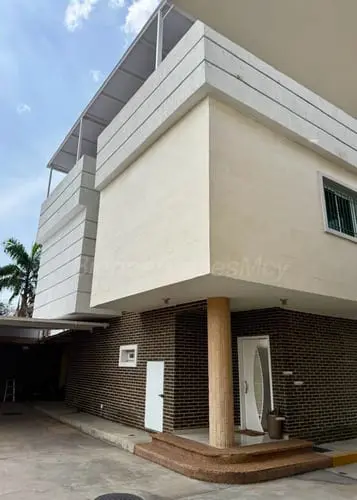 Casa en La Arboleda, Maracay - 1