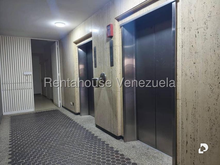 Apartamento en Los Palos Grandes, Caracas – 6