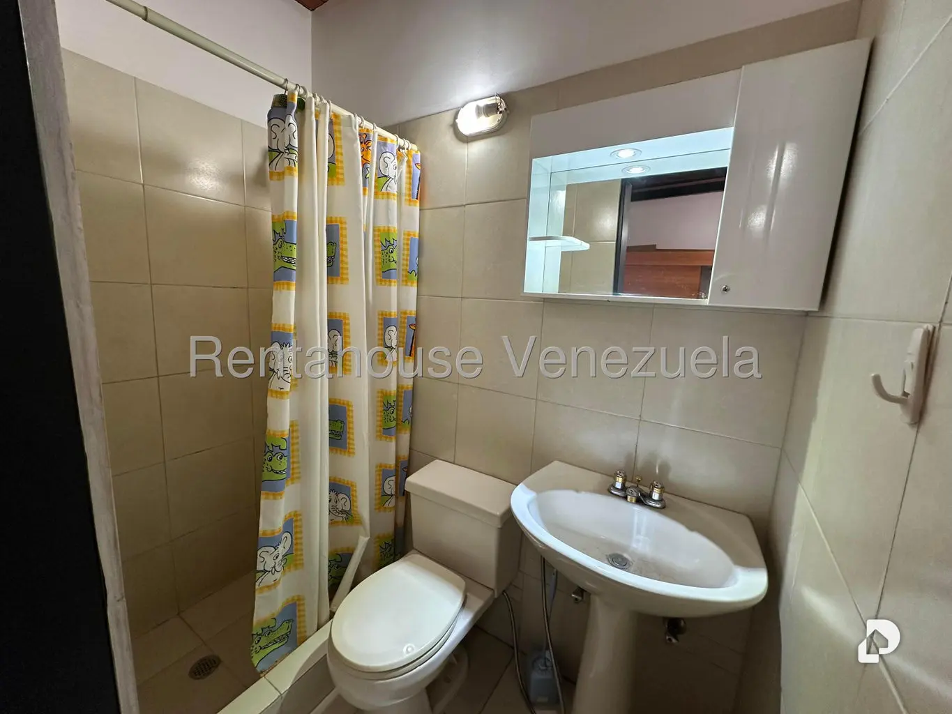 Anexo en Los Chorros, Caracas – 8