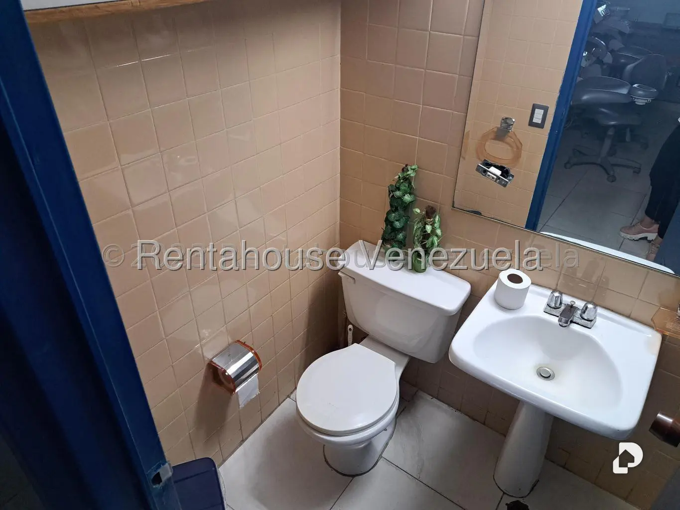 Local comercial en Bello Monte, Caracas – 10