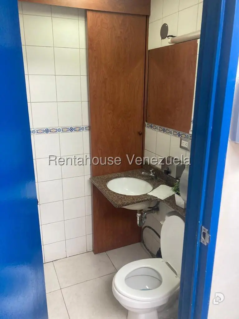 Local comercial en Bello Monte, Caracas – 6