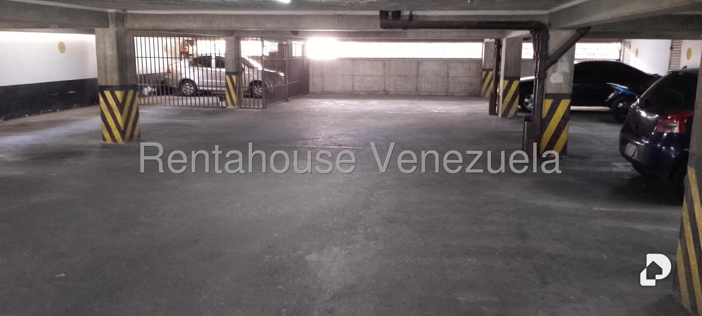 Apartamento en La Urbina, Caracas – 28