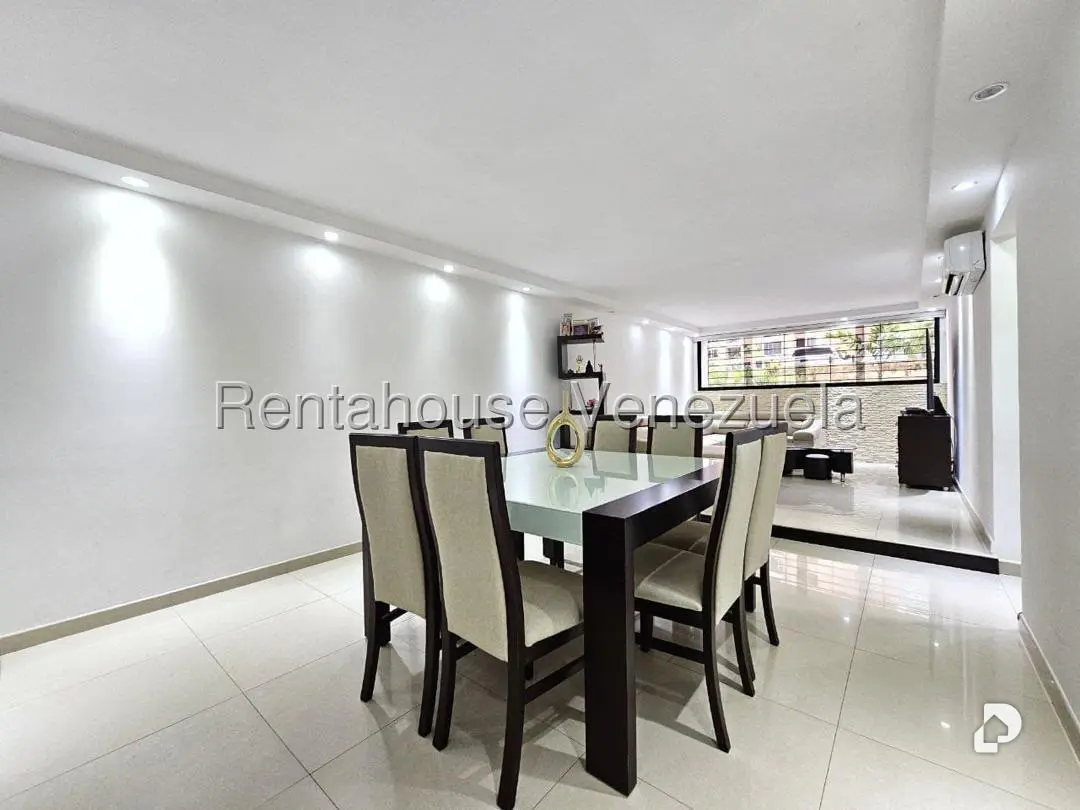 Apartamento en Colinas de La Tahona, Caracas – 11