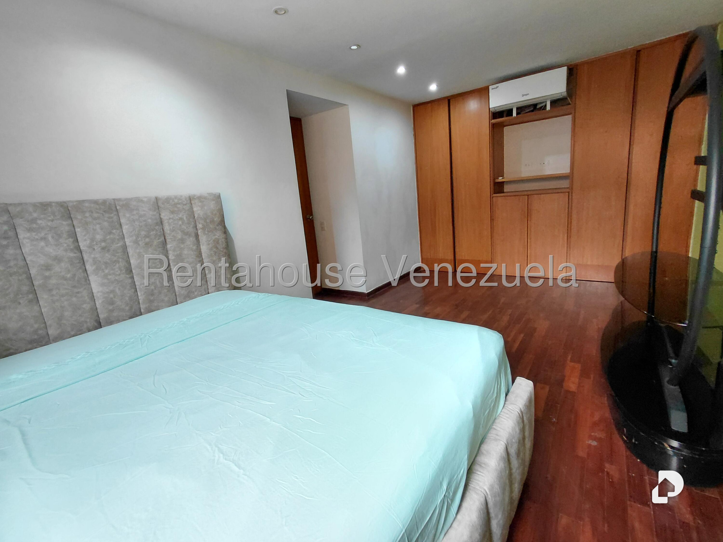 Apartamento en Los Dos Caminos, Caracas – 21