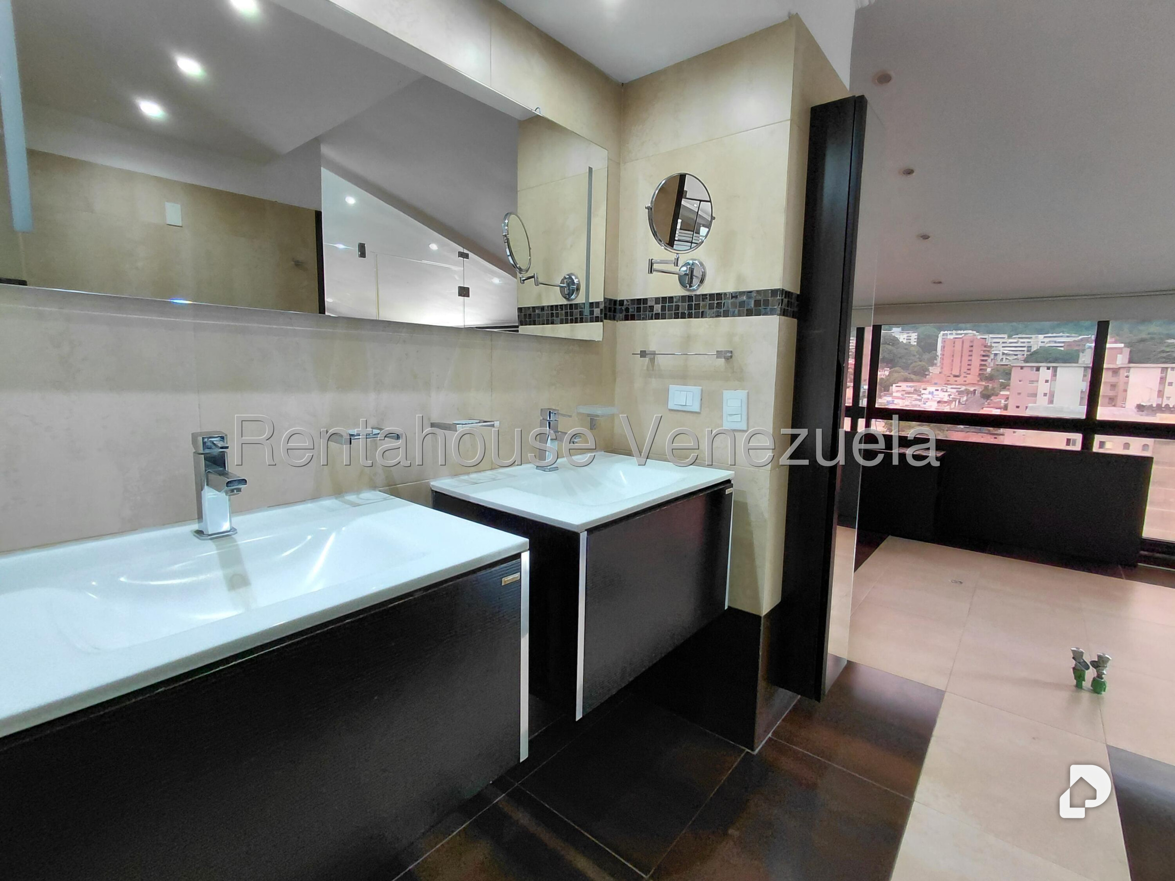 Apartamento en Los Dos Caminos, Caracas – 28