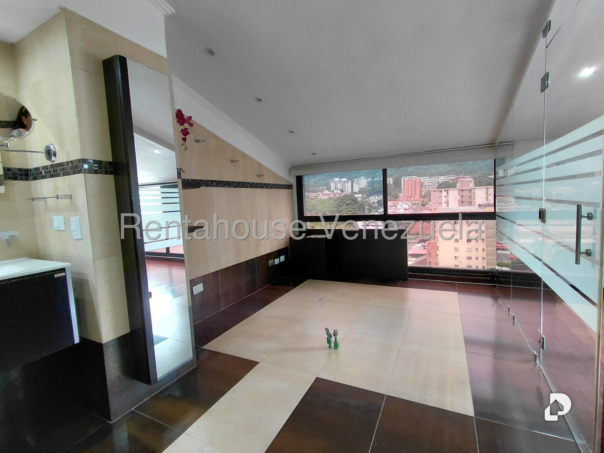 Apartamento en Los Dos Caminos, Caracas – 26